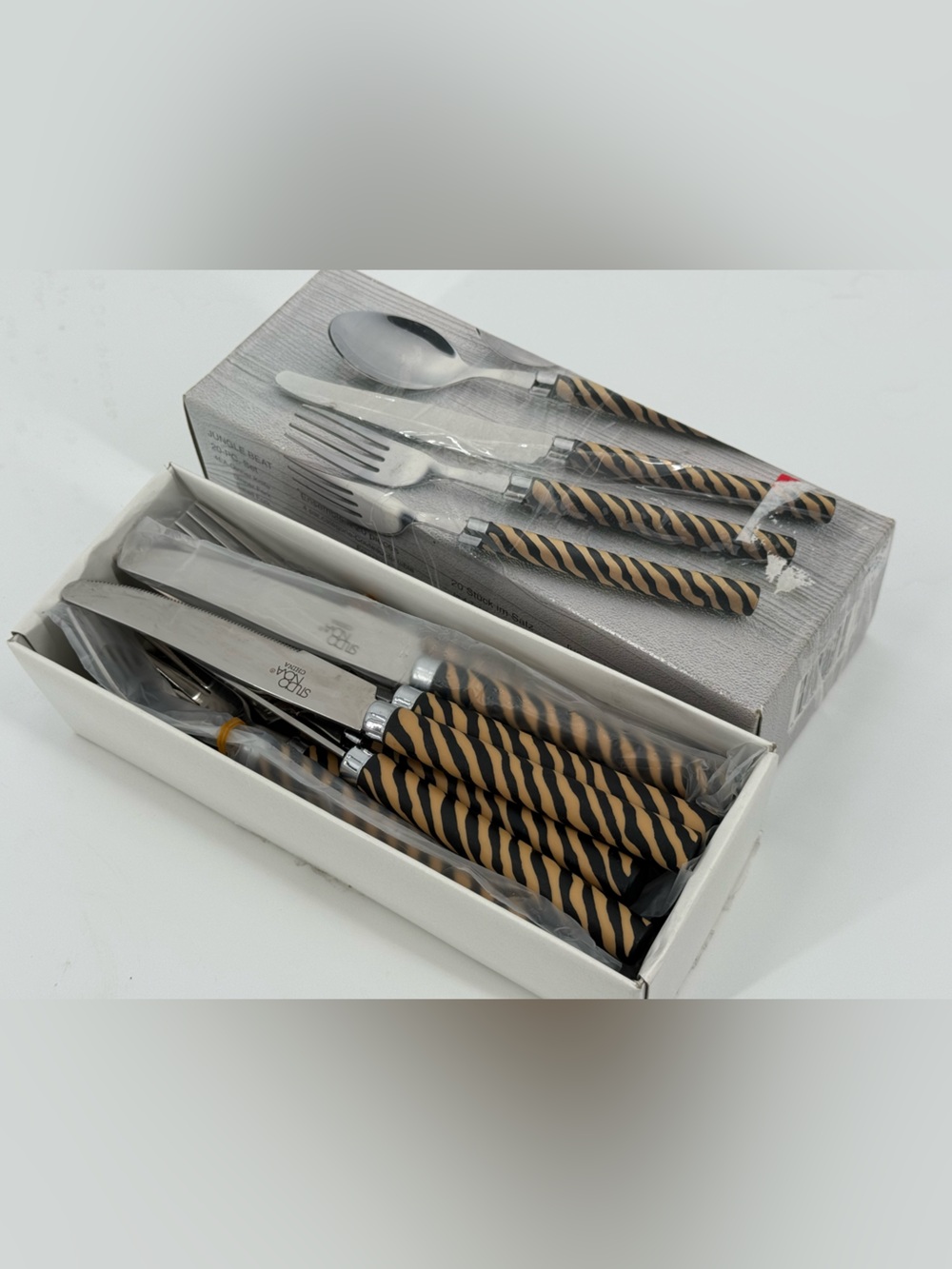 RARE Studio Nova Jungle Beat Vintage New In Box Flatware Silverware Animal 20pc